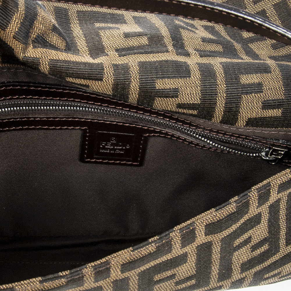 Fendi Baguette - Picture 7 of 9